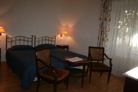 Hotel Aiglon Menton Room photo